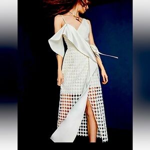 DIANE VON FURSTENBERG
Asymmetric Ruffle Lace Midi Dress Ivory Size 8